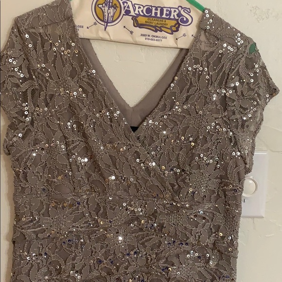 dress - Picture 2 of 3